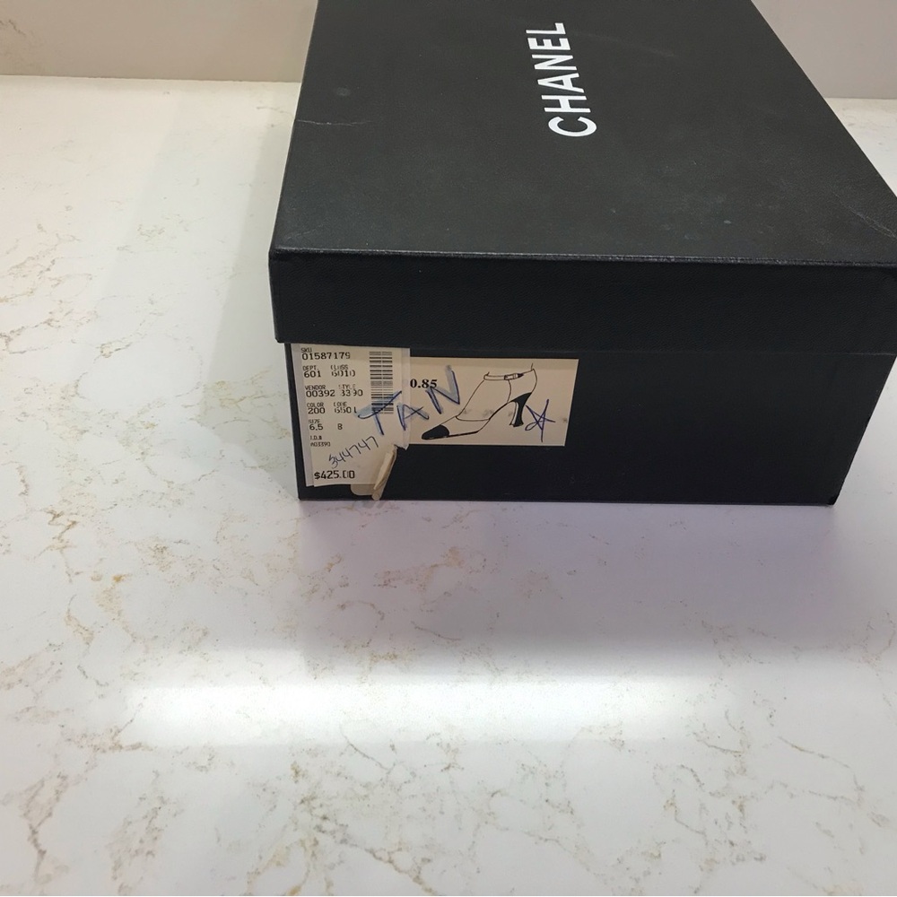 CHANEL Black and Beige Heels with Classic Cap Toe - Picture 10 of 10